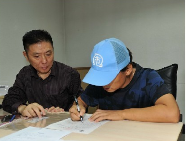 律师:王宝强已间接承认孩子亲生 抚养权偏向母亲