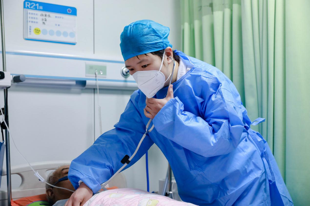 西安交大二附院呼吸与危重症医学科: 敢打硬仗 能打胜仗 冲锋在“疫线”_fororder_图片18