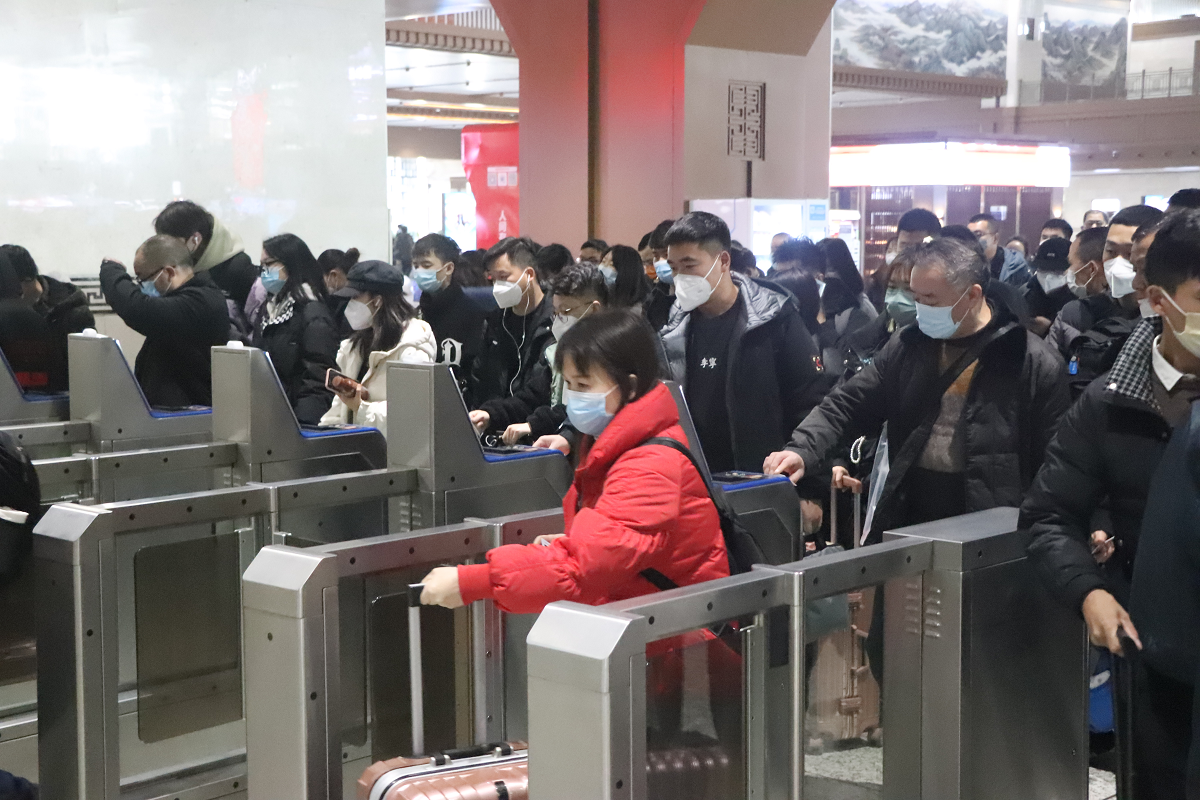 回家!直击2023陕西春运首日_fororder_图片7