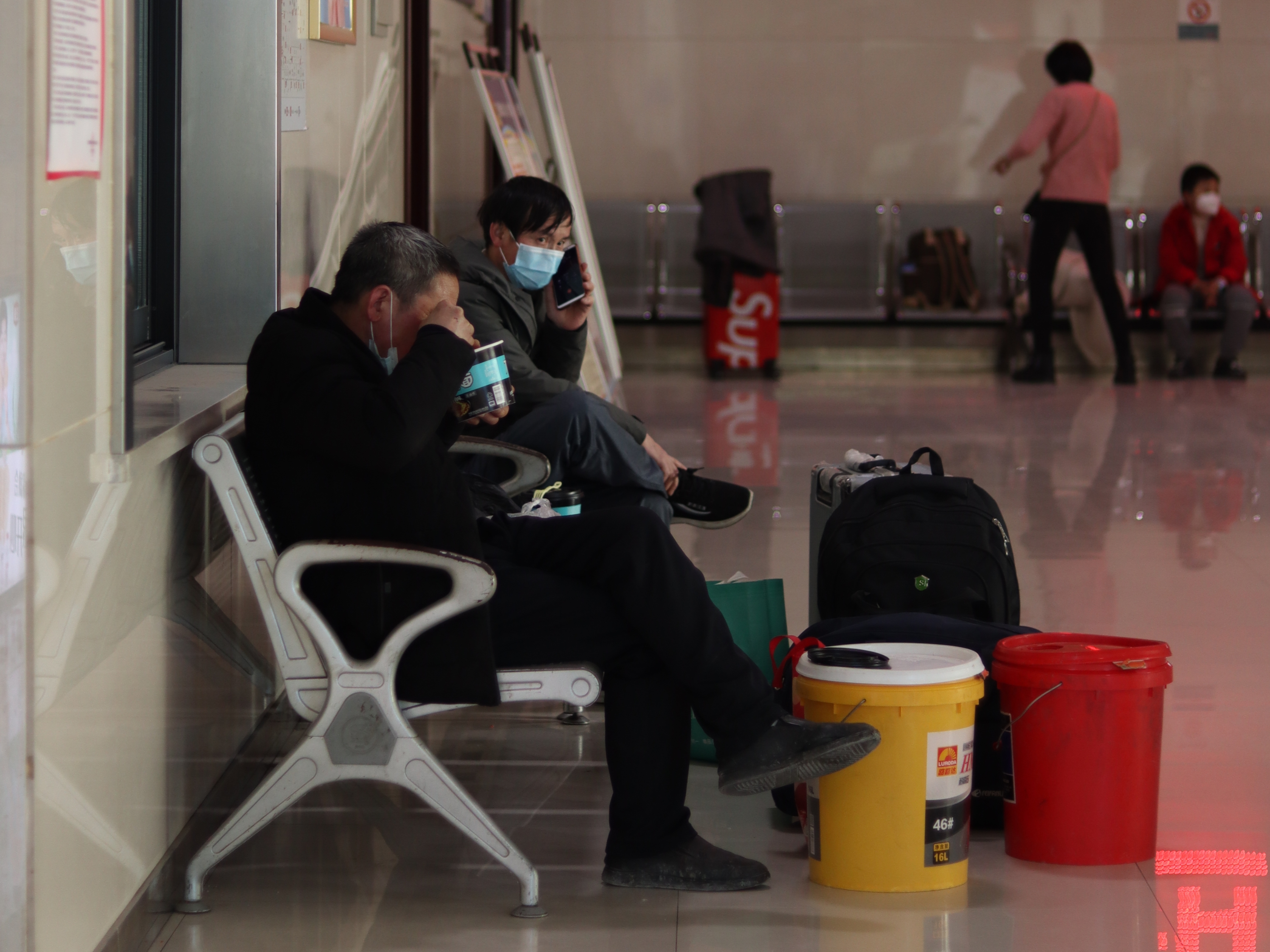 回家!直击2023陕西春运首日_fororder_微信图片_20230107151510