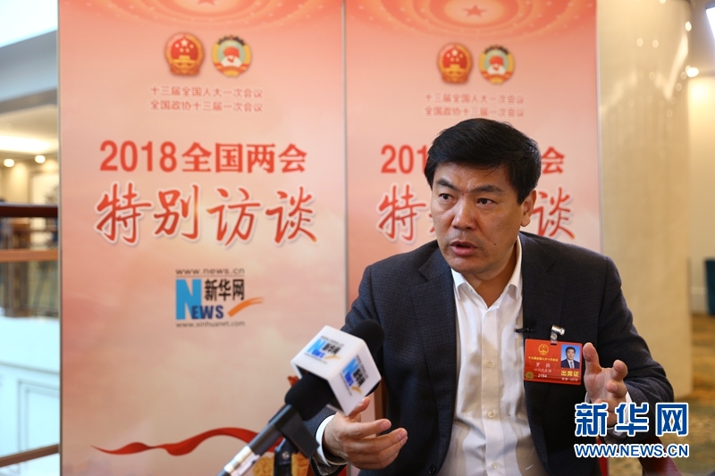 （今日热点，两会专题-最新报道，导航成都）全国人大代表罗强接受媒体专访