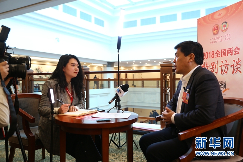 （今日热点，两会专题-最新报道，导航成都）全国人大代表罗强接受媒体专访