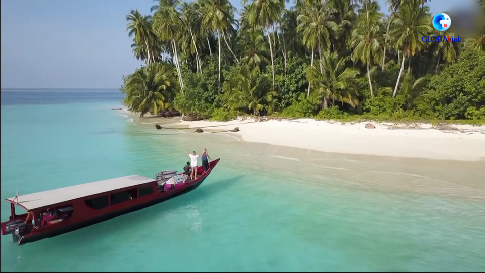 “世界能张开双臂欢迎中国游客真是太好了!”