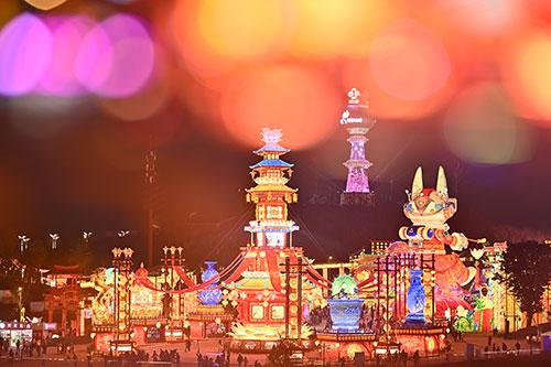 观自贡灯 过中国年 自贡第二十九届国际恐龙灯会开幕_fororder_5灯会现场(摄影-廖志全)