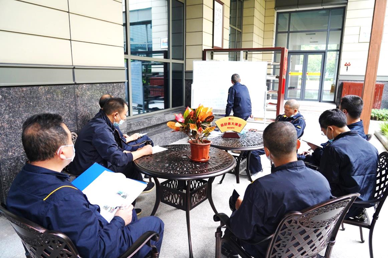 “三台育苗”助成长 “三台育苗”助成长