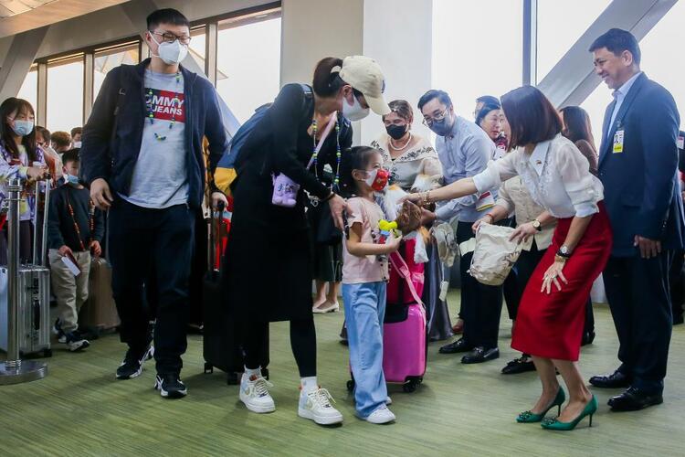 全球连线 | 春节档多国喜迎中国游客 “旅游的春天到啦”