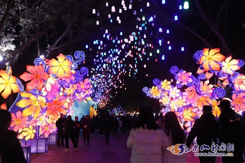 (转载)406.16万人次!乐山文旅迎来新年“开门红”