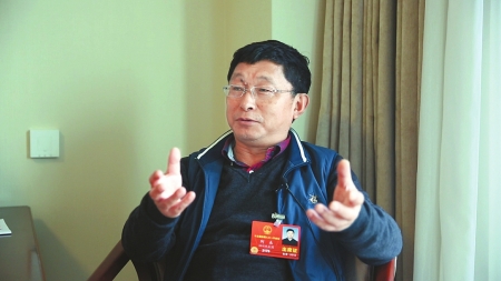 （今日热点1，导航成都，移动端）全国人大代表阿来：文物要与公众见面才不会曲高和寡