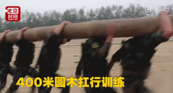 央视新闻：最帅“成人礼”！父母观看武警特战终极考核感动落泪