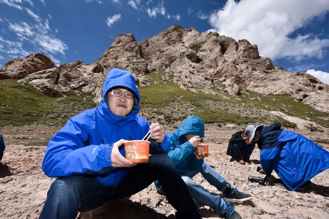 [新华每日电讯]江源科考队12次综合考察：“无人无路无图”，也要