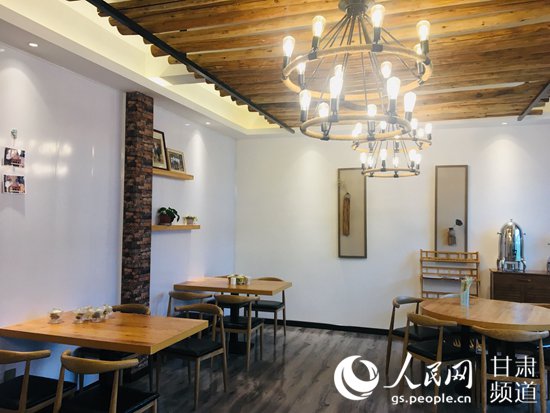 「人民网」【脱贫攻坚地方行】小民宿筑就庙花山村美丽乡村梦