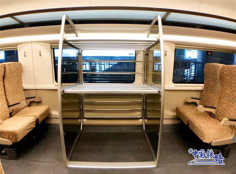 「国际在线」实拍多图！坐上加强版复兴号赶飞机