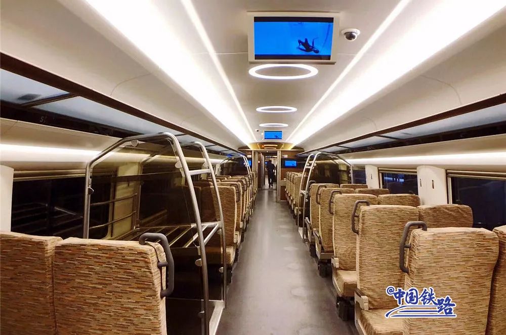 「国际在线」实拍多图！坐上加强版复兴号赶飞机
