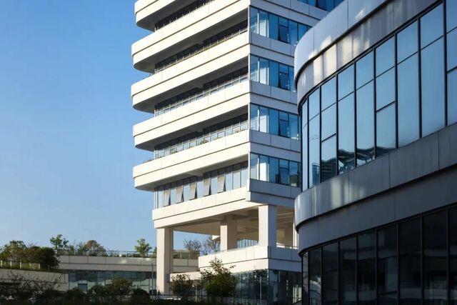 英国杰典建筑 | 与自然共生 与城市对话:上饶建筑科技产业园 英国杰典建筑 | 与自然共生 与城市对话:上饶建筑科技产业园