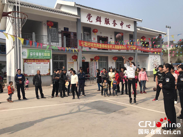 图片默认标题_fororder_运动会现场-(1)