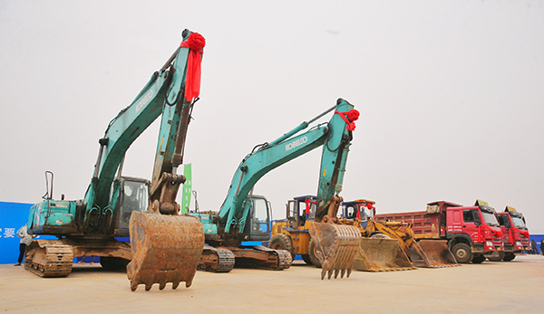 成都邛崃市启动建设重大项目26个 总投资163亿元_fororder_重大项目启动建设仪式现场-供图-邛崃市委宣传部