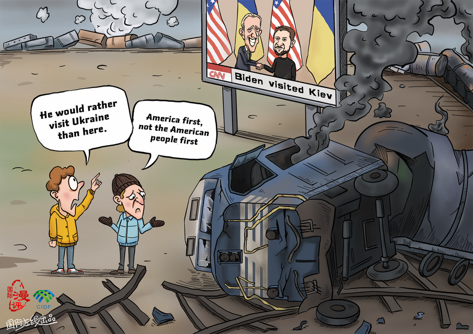 【Editorial Cartoon】Ditching Ohio for Ukraine?_fororder_英【国际漫评】俄亥俄和乌克兰 哪个更亲？ 
