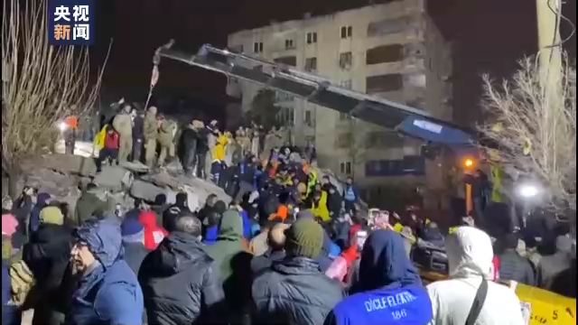 土耳其地震后 废墟下的生死救援