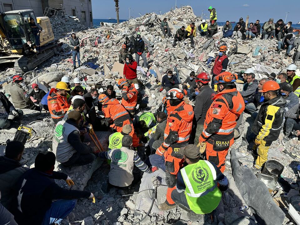 救援日记：已救出7位幸存者，地中海不相信眼泪