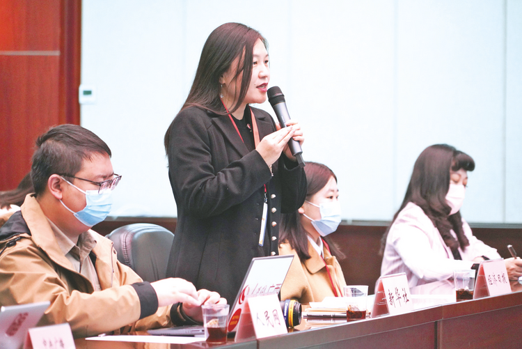 聚力首府高质量发展 回应社会关注热点_fororder_eccbc87e4b5ce2fe28308fd9f2a7baf3_img_516_584_352_234