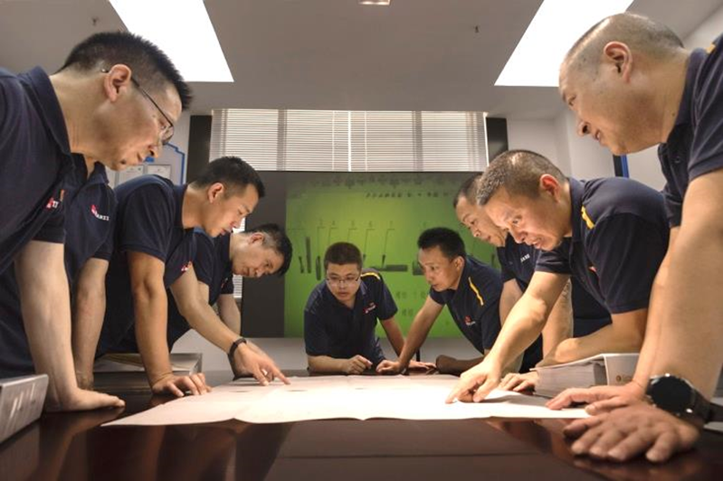 “三台育苗”助成长 “三台育苗”助成长