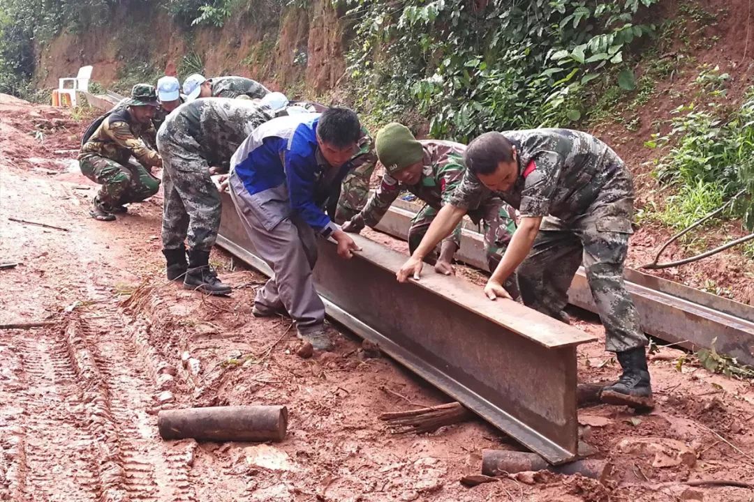 #解放军报#这是一份特殊的年度总结，看完让人心生敬意