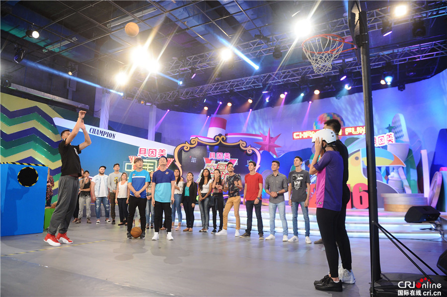 易建联重返NBA重新燃梦：中国男篮的路还很长