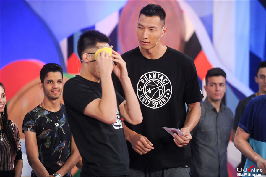 易建联重返NBA重新燃梦：中国男篮的路还很长