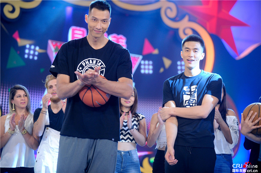 易建联重返NBA重新燃梦：中国男篮的路还很长
