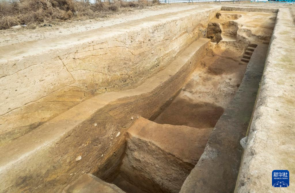 河南苏羊遗址发现6000年前防御性环壕