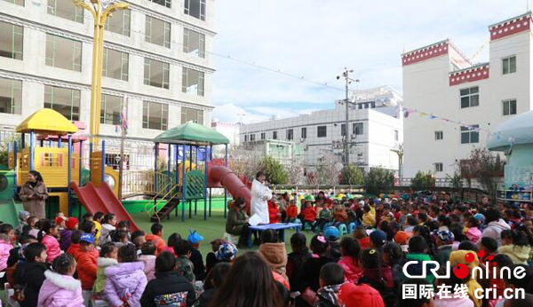 图片默认标题_fororder_开学典礼现场