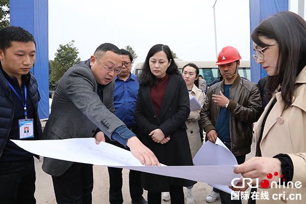 图片默认标题_fororder_金鱼河污水管网建设现场