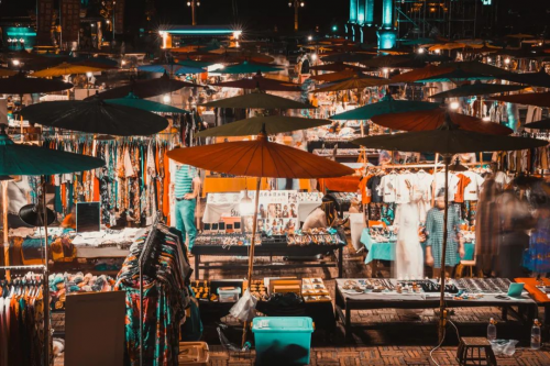 市井消费 尽显中国经济“韧劲” 市井消费 尽显中国经济“韧劲”