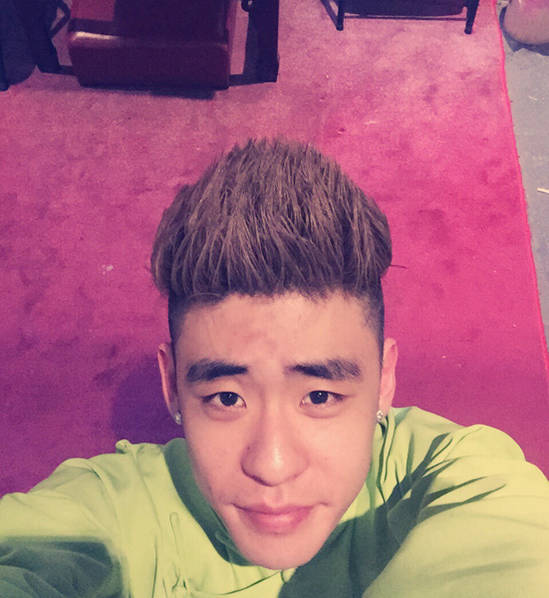 德云社张云雷疑跳桥自杀 原名张磊系德云社四公子之一