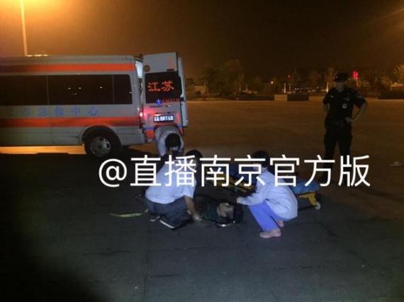 德云社张云雷疑跳桥自杀 原名张磊系德云社四公子之一