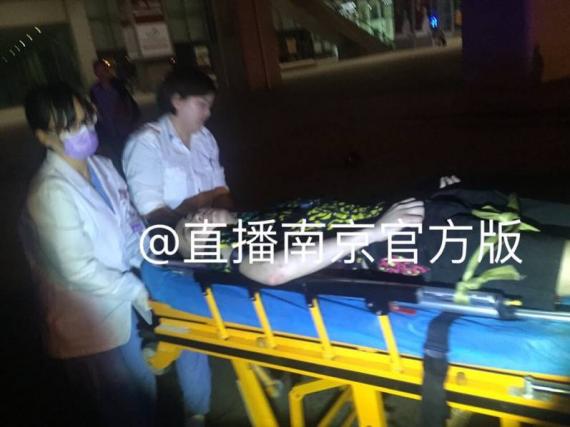 德云社张云雷疑跳桥自杀 原名张磊系德云社四公子之一