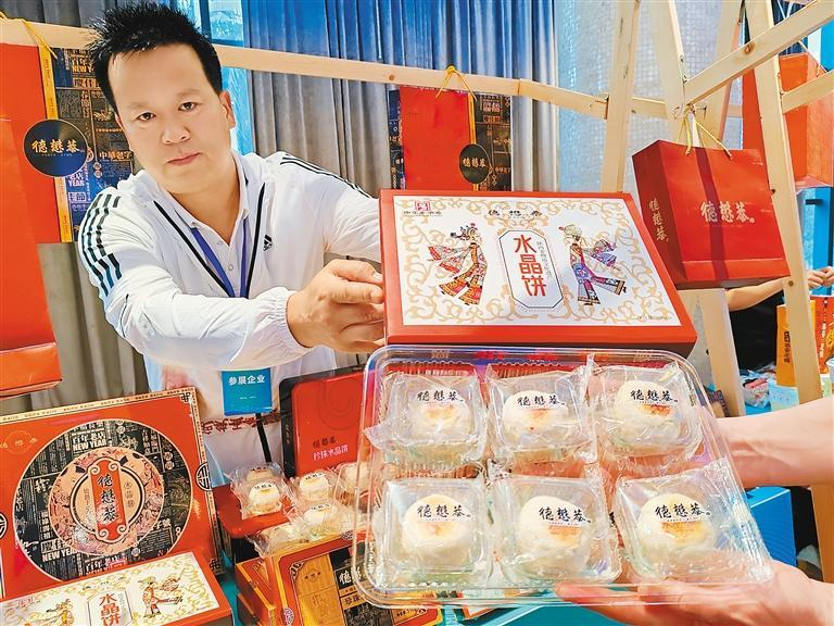 古城百余种产品海口受追捧 “一直想去西安走走看看!”_fororder_图片2
