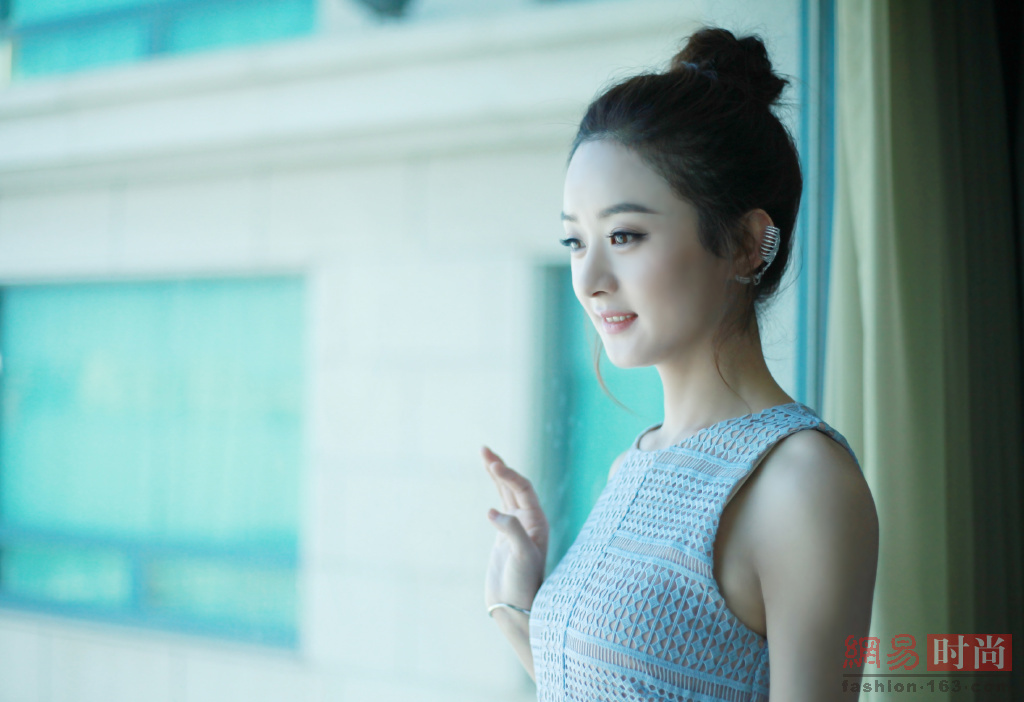 小花旦郑爽和赵丽颖人气大PK 赵丽颖完败郑爽?