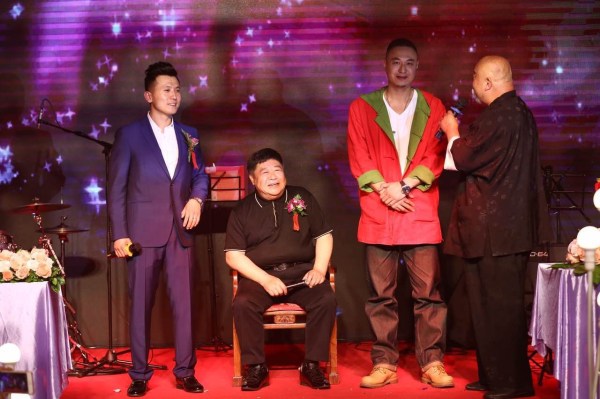 演员刘金山车祸后已苏醒：后半生不至于坐轮椅