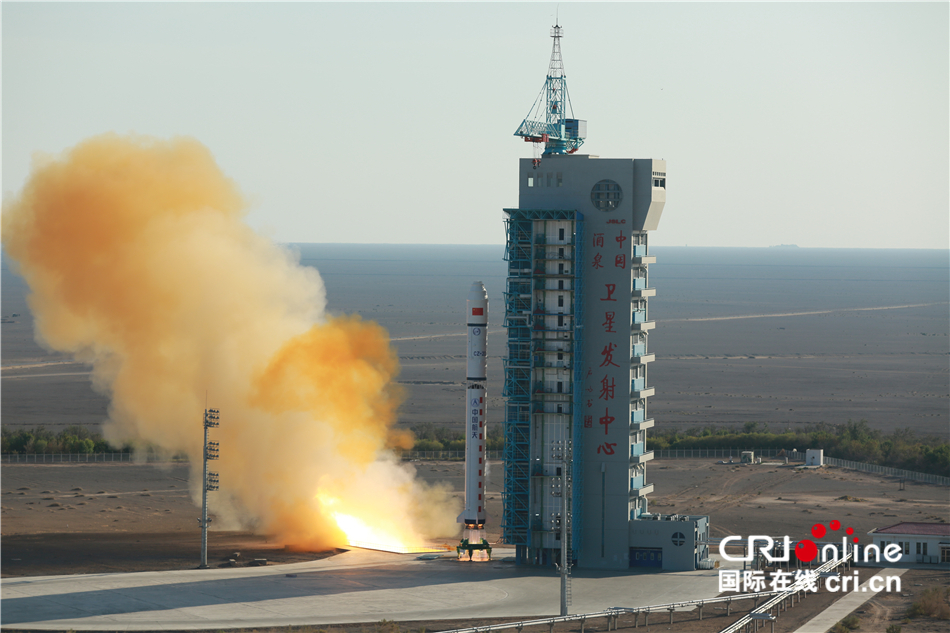 中国在酒泉卫星发射中心用长征二号丁运载火箭,成功将云海一号02星