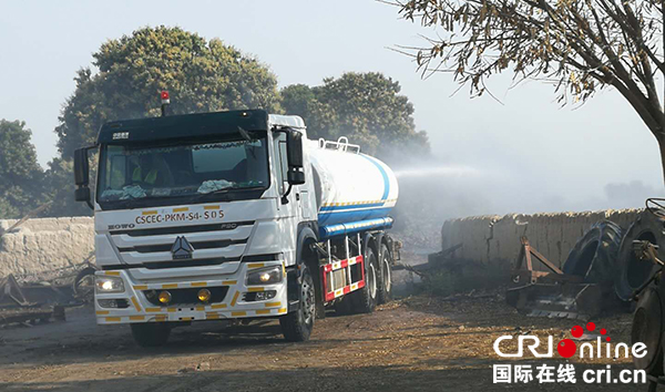 图片默认标题_fororder_火灾救援现场--中电建水电七局供图