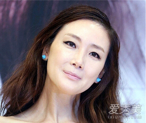 鼻子一捏塌了！女星整容后遗症太可怕