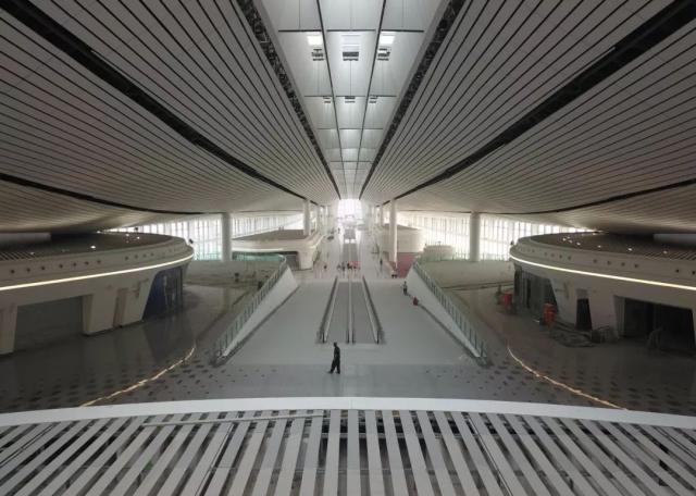 中国日报网：【中国那些事儿】大兴国际机场“凤凰展翼”！ 外媒