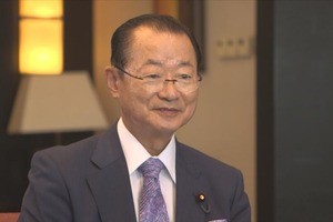 衆議院議員 元内閣官房長官 河村建夫：新中国成立70周年に「おめでとう」_fororder_CqgNOl2KFeKATqqlAAAAAAAAAAA382.799x532.300x200