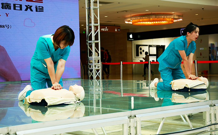 07【吉林】【供稿】吉林大学第二医院心血管内科举办义诊活动