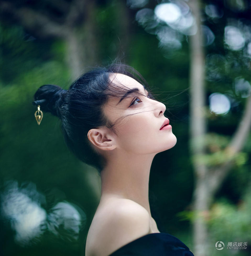 张馨予夏末写真曝光 似“江湖第一美人”