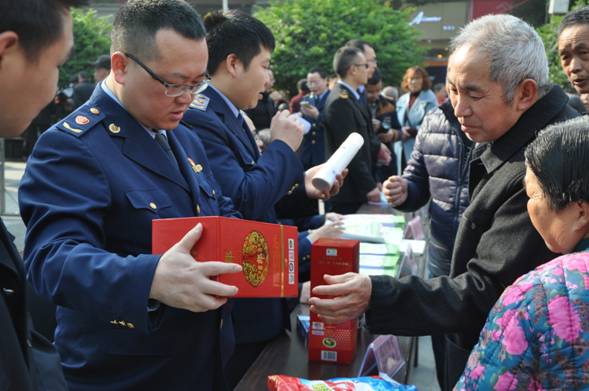 （导航达州，移动端）大竹县“品质消费美好生活”消费宣传活动形式多样