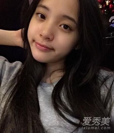 郑爽杨紫素颜黑眼圈严重 拉低颜值(组图)