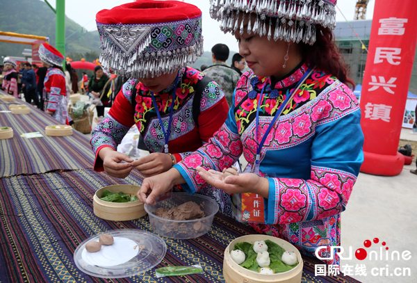 图片默认标题_fororder_传统名小吃“猪儿粑”（拍摄-陈静）