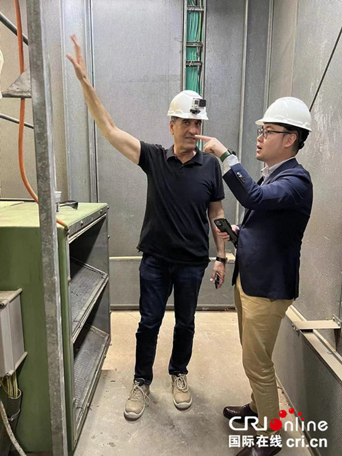 (激扬青春)奋斗在以色列的中港集团泛地中海公司员工_fororder___172.100.100.3_temp_9500033_1_9500033_1_1_aa1c8b87-c8af-47e2-80e2-e5f901c81fa2_副本